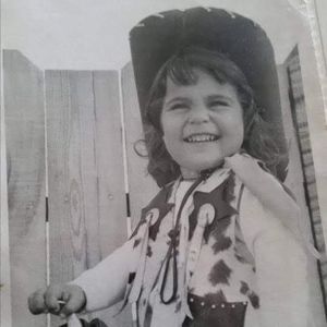 Meet your Posher, Lori